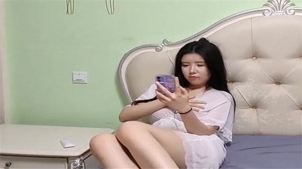 正宫人妻怒闯小三闺房！激情互撕后双双被狂干到肉穴失禁，欲仙欲死求饶！